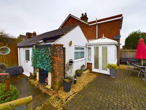 Side/rear elevation- click for photo gallery